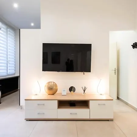 Résidence Moderne En Plein Centre ! - Moderne En Plein Centre ! Mae-2463 Cannes